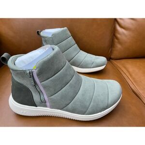 Ryka Paragon Water-Repellent Side-Zip Boot Womens 10W Green Quilted